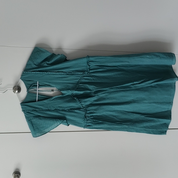 Green short dress - Picture 1 of 5